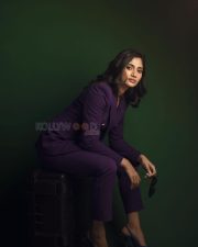 Glamorous Bigg Boss Losliya Photoshoot Stills 12