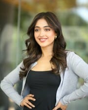 Heroine Gayatri Bhardwaj at Tiger Nageswara Rao Interview Photos 18