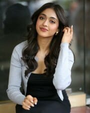 Heroine Gayatri Bhardwaj at Tiger Nageswara Rao Interview Photos 24