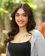 Heroine Gayatri Bhardwaj at Tiger Nageswara Rao Interview Photos 42