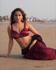 Hot Kate Sharma in a Maroon Saree with Matching Sleeveless Blouse Photos 08