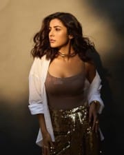 Kisi Ka Bhai Kisi Ki Jaan Actress Shehnaaz Gill Sexy Photoshoot Pictures 03