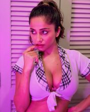 Provocative Kate Sharma Cleavage in a White Plaid Crop Top Photos 02