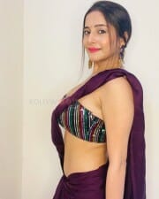 Seductive Kate Sharma Hot and Sexy Photos 07