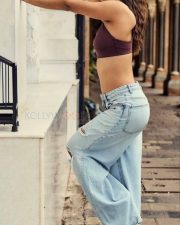 Sexy Anaira Gupta in a Maroon Sport Bra and Jeans Photos 02