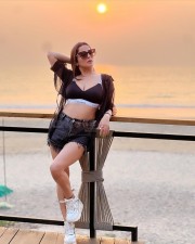 Sexy Kate Sharma in a Black Tshirt Bra Photos 01