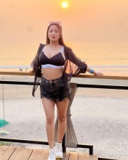 Sexy Kate Sharma in a Black Tshirt Bra Photos 02