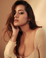 Sexy Simran Kaur Hot Cleavage Photoshoot Stills 02