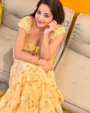 Sultry Asli Monalisa Cleavage in a Yellow Floral Crop Top Skirt Photos 03