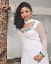 Vishnu Priya Photos 20