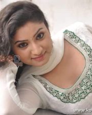 Vishnu Priya Photos 33
