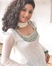 Vishnu Priya Photos 35