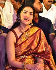 Heroine Rukmini Vasanth at Kantara Chapter 1 Pre Release Event Photos 04