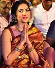 Heroine Rukmini Vasanth at Kantara Chapter 1 Pre Release Event Photos 06