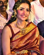 Heroine Rukmini Vasanth at Kantara Chapter 1 Pre Release Event Photos 07