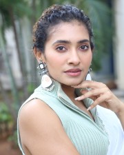 Actress Gnaneswari Kandregula at Mayalo Movie Press Meet Pictures 32