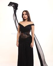 Captivating Kusha Kapila in a Black Bodycon Dress Photos 04