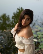 Enchanting Actress Pragya Nagra in a White Off Shoulder Ruffled Blouse Photos 02 Enchanting Actress Pragya Nagra in a White Off Shoulder Ruffled Blouse Photos 02
