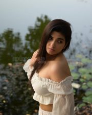 Enigmatic Actress Pragya Nagra in a White Off Shoulder Peasant Blouse Photos 03