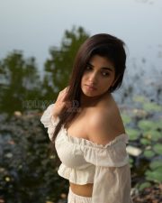 Enigmatic Actress Pragya Nagra in a White Off Shoulder Peasant Blouse Photos 03