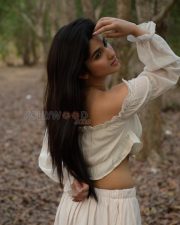Enigmatic Actress Pragya Nagra in a White Off Shoulder Peasant Blouse Photos 04