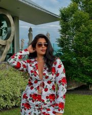 Hot Nikita Sharma Boobs Braless in a Rose Printed Dress Pictures 02