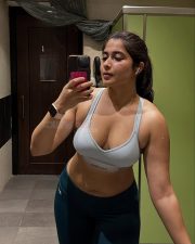 Hot Nikita Sharma Gym Workout Photos 02