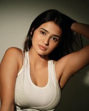 How Does it Feel Actress Prakriti Pavani in a White Calvin Klein Bralette with a Light Blue Jeans Photos 01