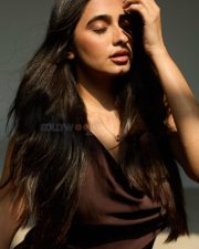 Mustafa Mustafa Actress Maanasa Choudhary in a Brown Satin Dress Photos 03