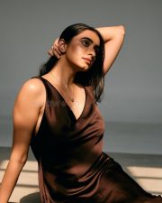 Mustafa Mustafa Actress Maanasa Choudhary in a Brown Satin Dress Photos 04