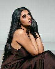 Mustafa Mustafa Actress Maanasa Choudhary in a Brown Satin Dress Photos 05