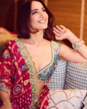 Saali Mohabbat Actress Kusha Kapila in a Pink Gharchola Saree with an Embellished Teal Blue Blouse Pictures 01 Saali Mohabbat Actress Kusha Kapila in a Pink Gharchola Saree with an Embellished Teal Blue Blouse Pictures 01