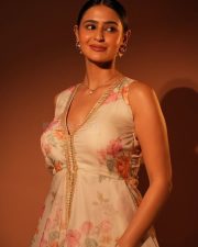 Sexy Prakriti Pavani in a Floral Dress Pictures 02