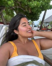Sizzling Nikita Sharma in a Yellow Bikini Photos 03