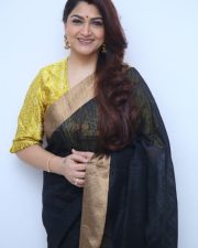 Actress Kushboo Interview Pictures 11