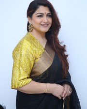 Actress Kushboo Interview Pictures 14