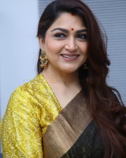 Actress Kushboo Interview Pictures 20