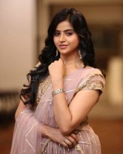 Actress Naveena Reddy at Dear Megha Pre Release Event Photos 09