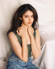 Devaki Nandana Vasudeva Actress Manasa Varanasi Sexy Pictures 08
