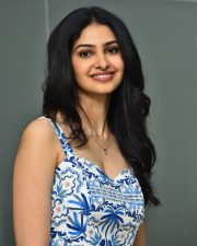 Heroine Manasa Varanasi at Couple Friendly Interview Pictures 30