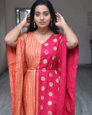Actress Rekha Nirosha at Vasthavam Movie Teaser Launch Event Pictures 02