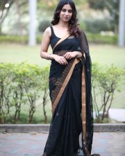 Actress Shashika Tickoo at Padmavyuhamlo Chakradhari Movie Title and First Look Launch Pictures 25