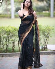 Actress Shashika Tickoo at Padmavyuhamlo Chakradhari Movie Title and First Look Launch Pictures 28