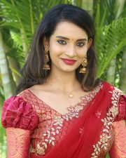 Actress Sreelu at Kotha Rangula Prapancham Movie Teaser Launch Pictures 04