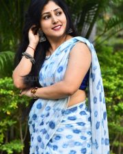 Actress Praneekaanvikaa at Market Mahalakshmi Movie Trailer launch Photos04