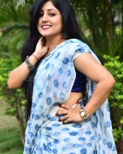 Actress Praneekaanvikaa at Market Mahalakshmi Movie Trailer launch Photos08