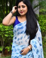 Actress Praneekaanvikaa at Market Mahalakshmi Movie Trailer launch Photos11