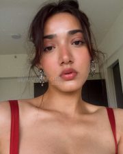 Elegant Actress Medha Shankr in a Red Strap Top Photos 06 Elegant Actress Medha Shankr in a Red Strap Top Photos 06