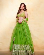 Ginny Wedss Sunny 2 Actress Medha Shankr in a Vibrant Parrot Green Lehenga Skirt with an Embellished Bralette Blouse Pictures 10