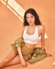 Gorgeous Medha Shankr in a White Sports Bra Khaki Jacket and Matching Shorts Pictures 05